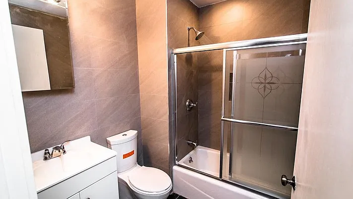 Rented by Nooklyn NYC LLC | media 13