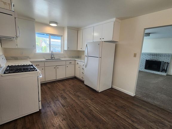 3rd image of 408 Metzgar St
