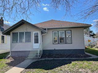 158 15th Ave, East Moline, IL 61244