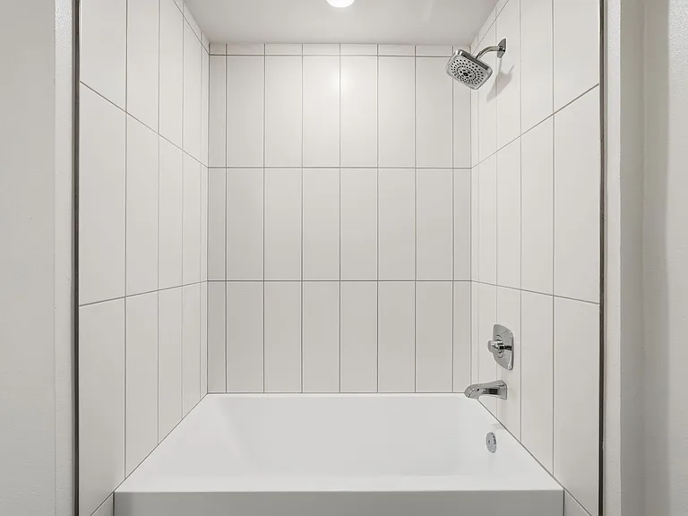 Cierra Apartments — Photo 42