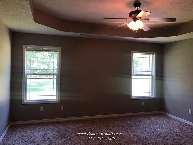 370 S Woods Way — Photo 8