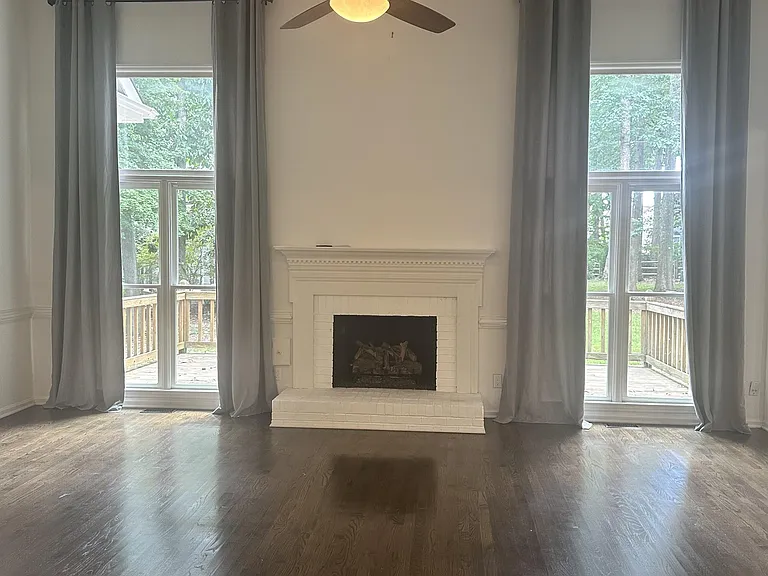 3315 Parting Brook Ct — Photo 4
