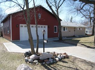 7619 Cedar Lake Rd, Saint Louis Park, MN 55426