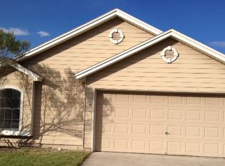 2022 Hunters Trace Cir, Middleburg, FL 32068