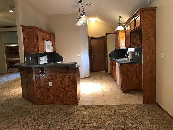 4th image of 15621 Stone Meadows Dr