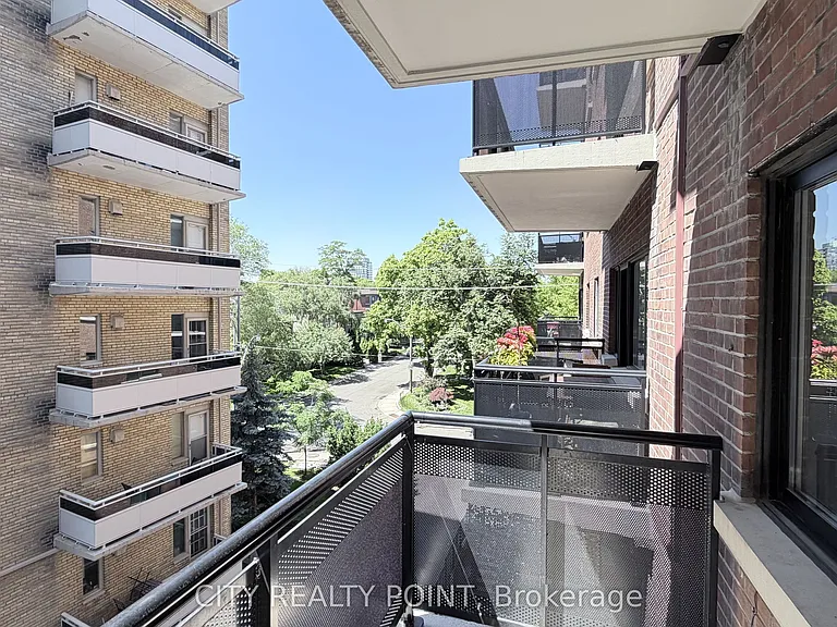 95 Lawton Blvd #407 — Photo 11