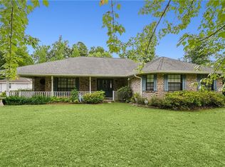 18380 Esterbrook Rd, Ponchatoula, LA 70454