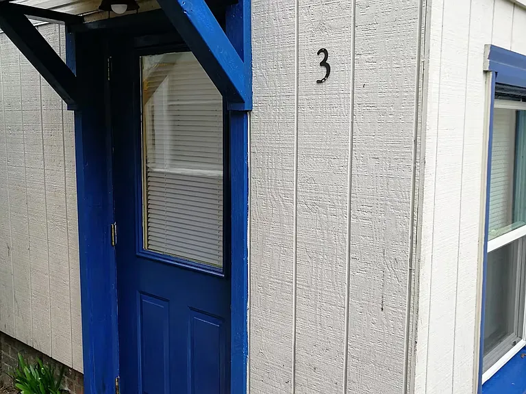 E Jefferson St — Photo 8