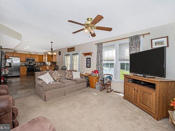 4th image of 4 Mill Forge Ct