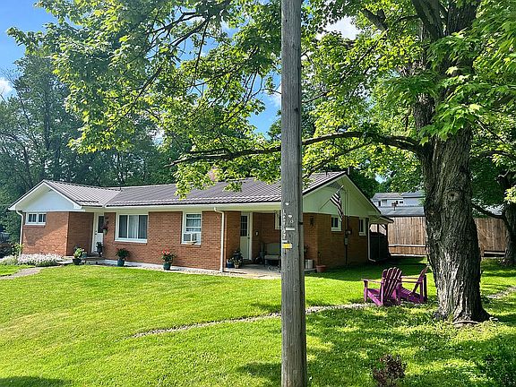 2nd image of 12208 Monnie Ave
