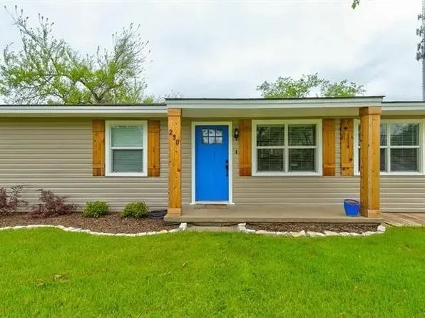 230 Davis Ave, Stephenville, TX 76401