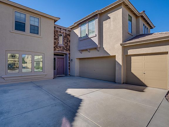5th image of 17863 W Crocus Dr