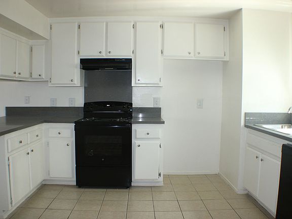 4th image of 7617 California City Blvd #B