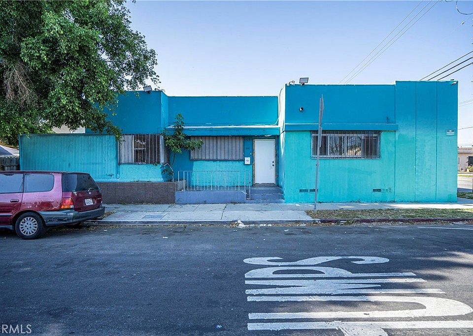 1st image of 805 W 57th St