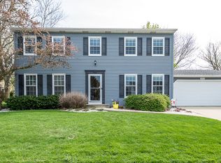 1521 Tulane Dr, Naperville, IL 60565