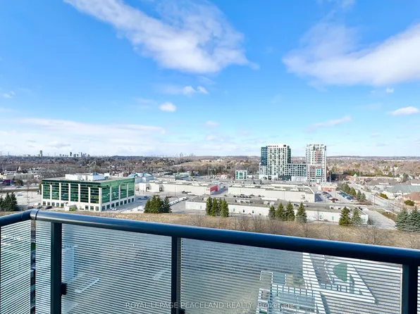 105 Oneida Cres #1110, Richmond Hill, ON L4B 0H6