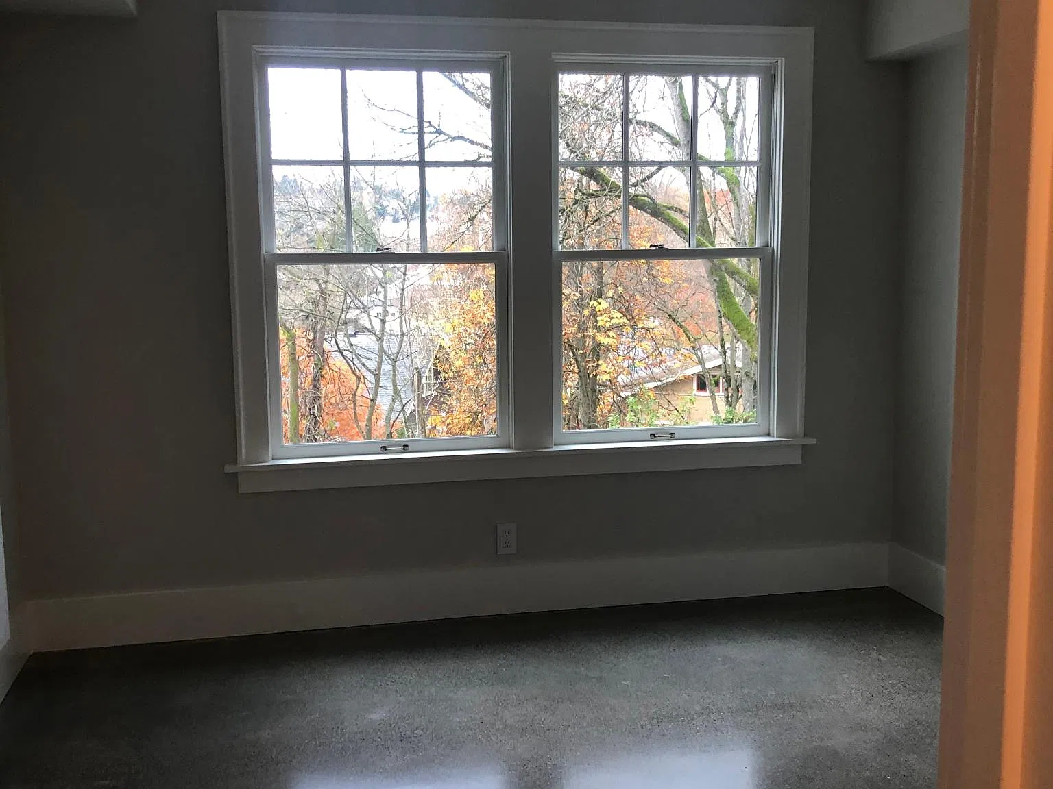 2847 Mount Rainier Dr — Photo 3