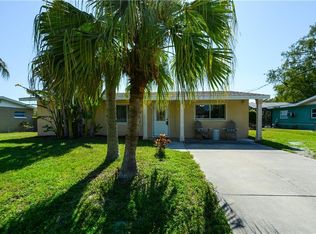 7480 Cass Cir, Sarasota, FL 34231