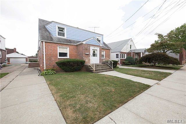 1st image of 10 Bryant Ave