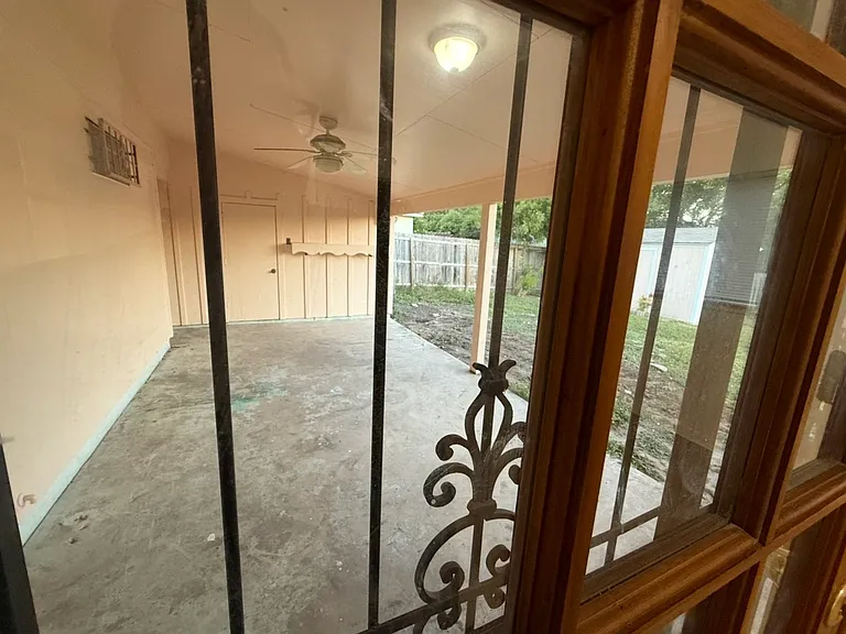 2903 Shadow Bend Dr — Photo 14