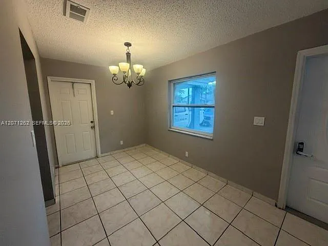 2571 NW 5th St — Photo 5