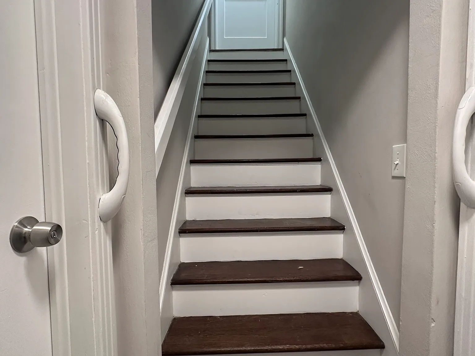 3 bed, $1,300 — Photo 1