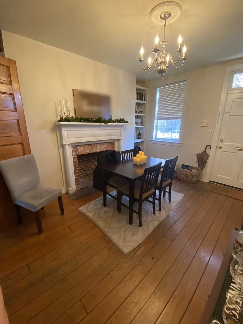 522 Bond St. - Charming 2 possible 3 bed, 1 bath Townhouse in Fells Point — Photo 3