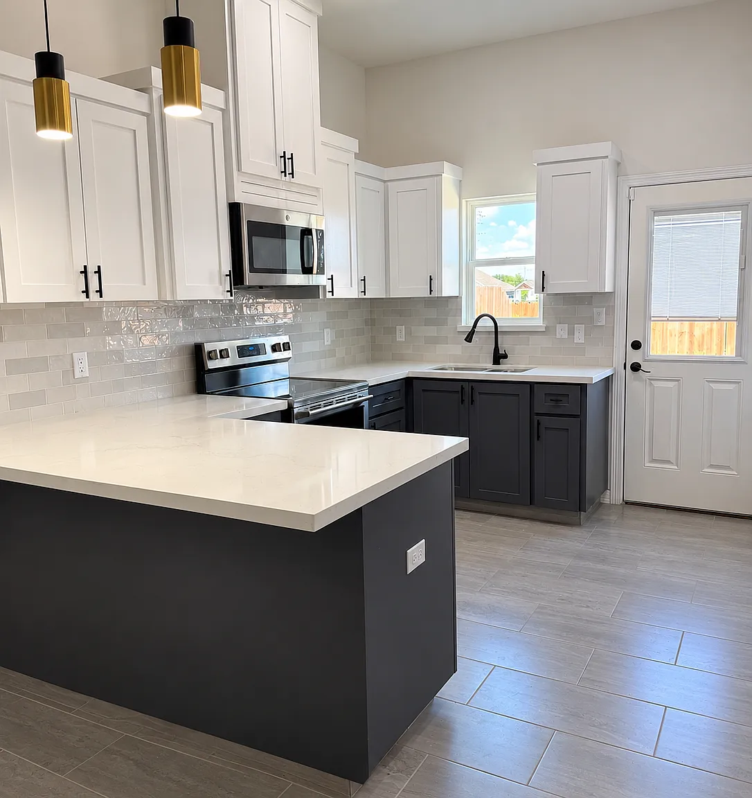 3 bed, 1200 sqft, $1,800 — Photo 3