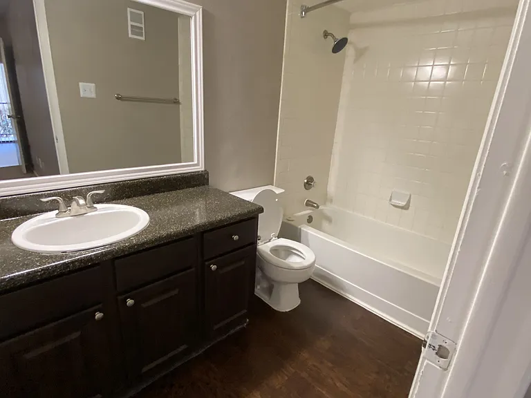 Walnut Creek Apartments — Photo 138