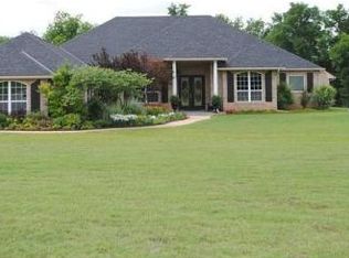 4550 E Robinson St, Norman, OK 73026