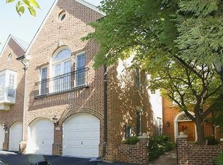 1227 Stuart Robeson Dr, Mc Lean, VA 22101