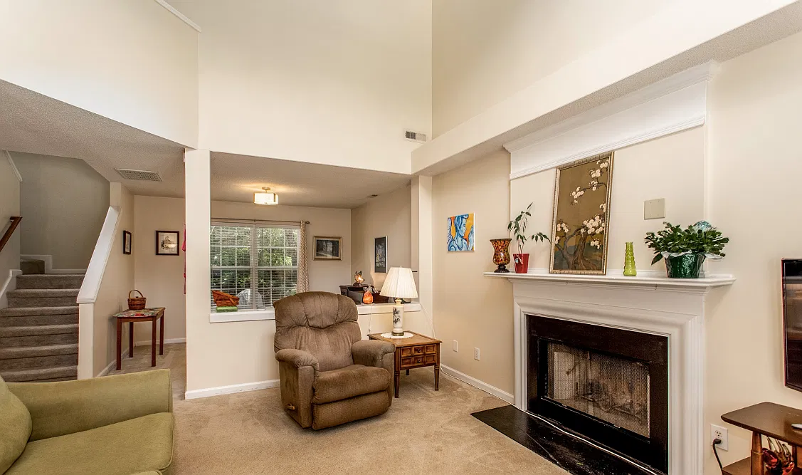 Available 12/01/2026! Beautiful 3 bedroom home in the Leesville area! — Photo 3