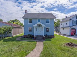 4260 Lake Rd, Sheffield Lake, OH 44054
