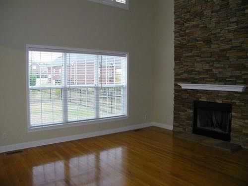 5th image of 7001 Venetian Way