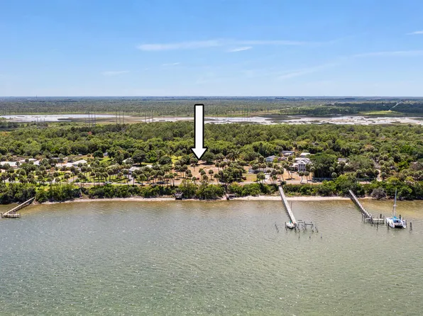 7405 S Indian River Drive, Fort Pierce, FL 34982