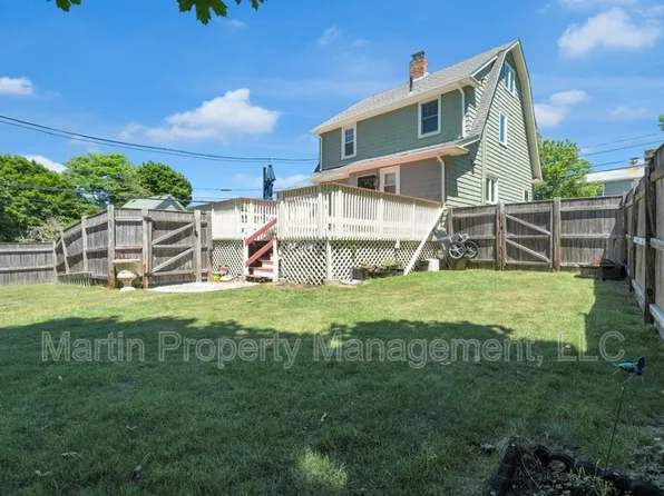 184 William St, Stoneham, MA 02180