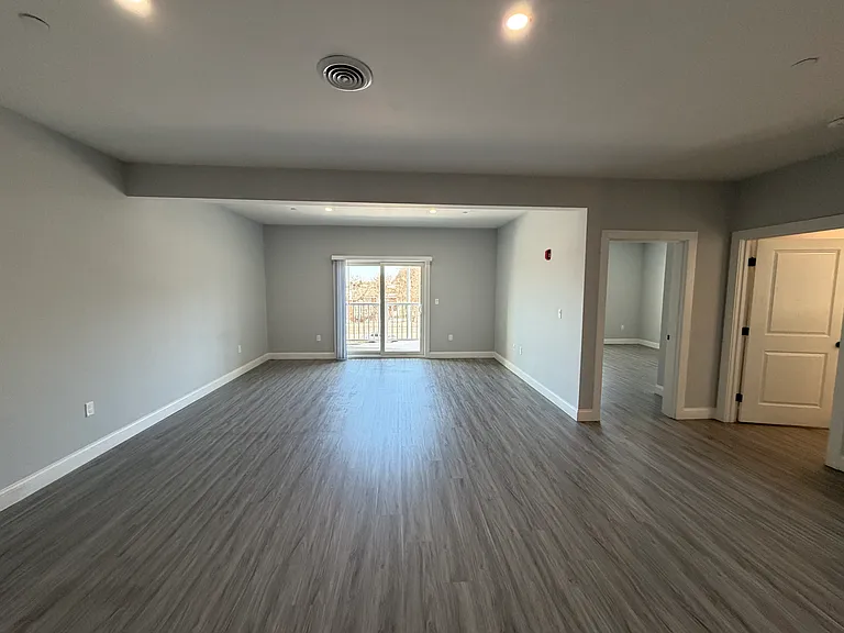 255 Washington Ave #31 — Photo 15