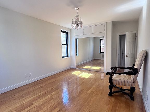 5th image of 2020 Kings Hwy APT 2H