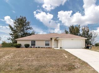 1810 NE 1st Pl, Cape Coral, FL 33909