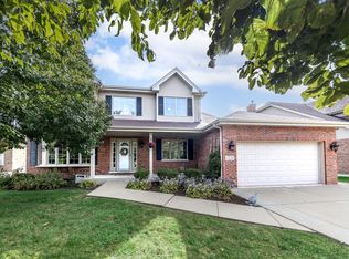 1221 Monmouth Dr, Lemont, IL 60439