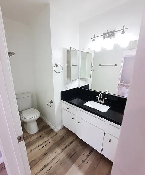 7523 Hollywood Blvd — Photo 36