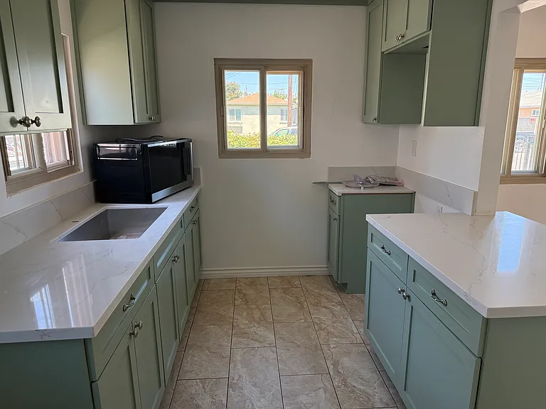 626 Nectarine St #1 — Photo 10