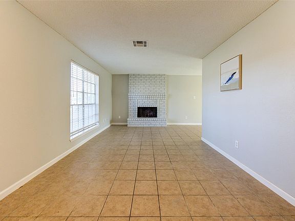 2nd image of 6910 Navidad Rd