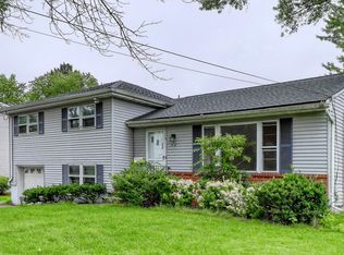 17-10 Radburn Rd #1X, Fair Lawn, NJ 07410