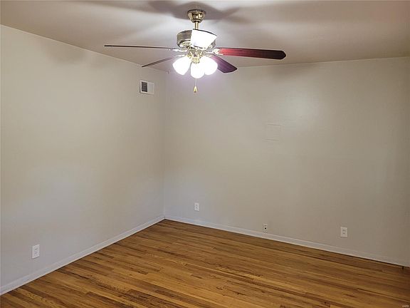 4th image of 7817 Dartmoor Dr