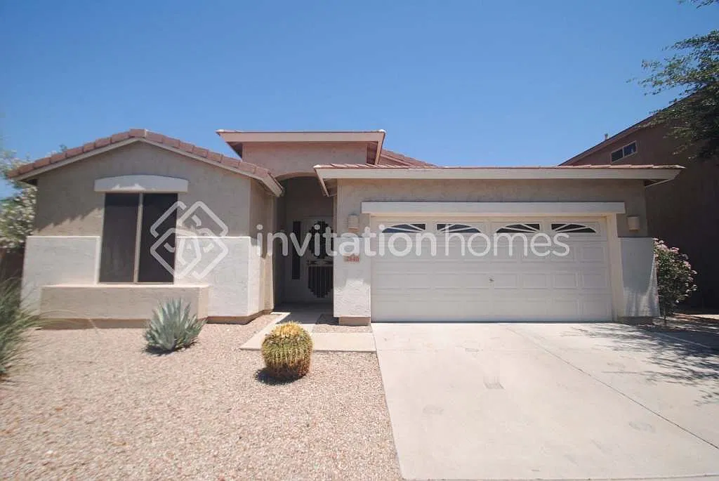 2840 E Carla Vista Dr Chandler, AZ 85225 — Photo 1