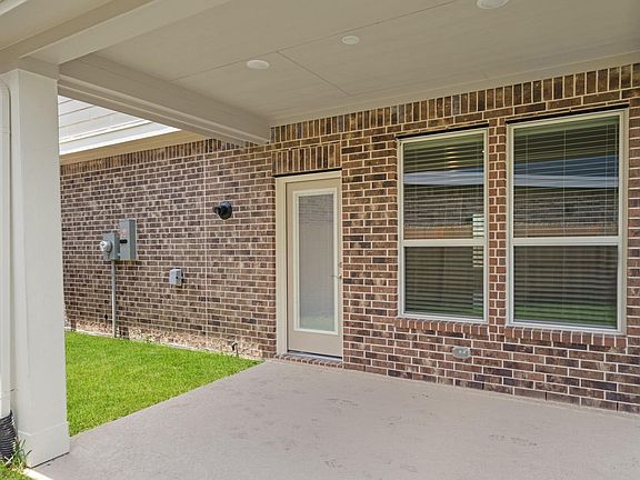 3rd image of 15854 Invergelder Dr