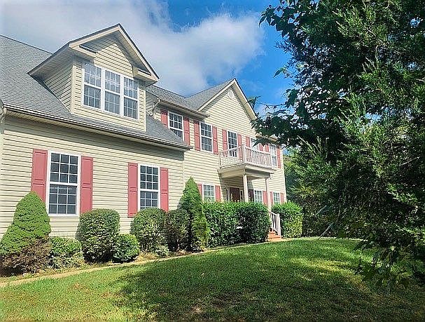1st image of 8112 Chester Ct