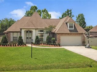 1180 Springwater Dr, Mandeville, LA 70471