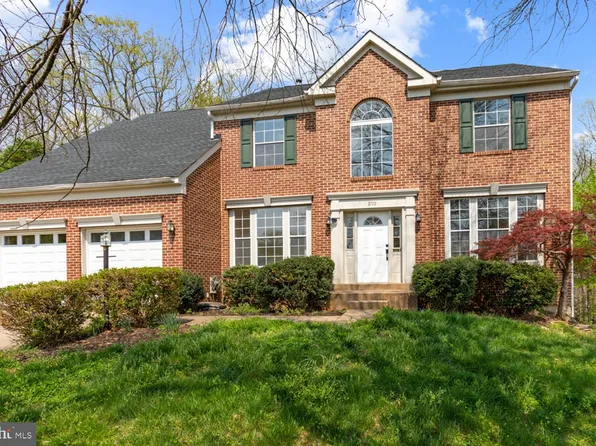 3710 Thomasson Crossing Dr, Triangle, VA 22172